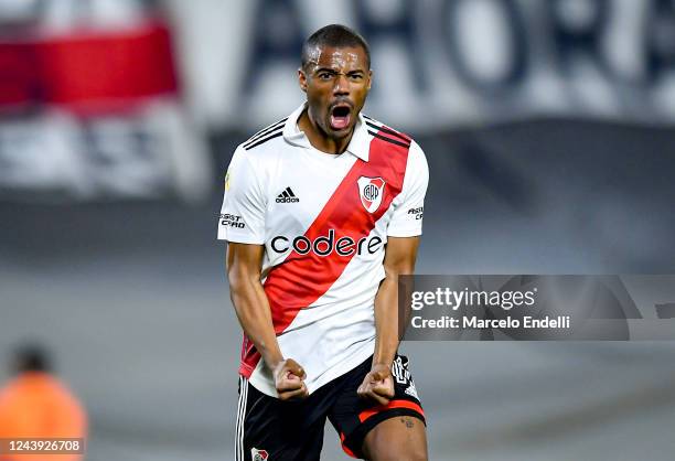 Nicolas De La Cruz of River Plate celebrates after scoring the first goal of his team during a match between River Plate and Platense as part of Liga...