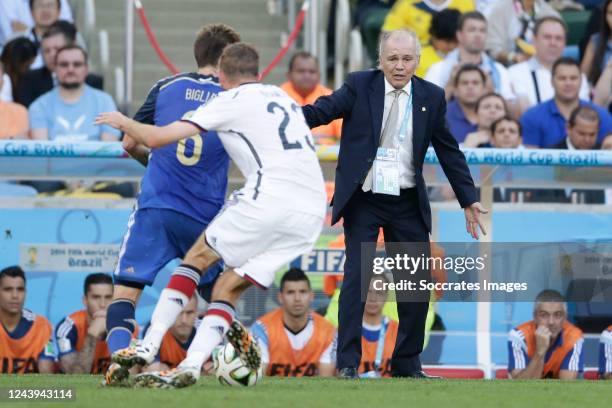 Coach Alejandro Sabella of Argentina during the World Cup match between Germany v Argentina on July 13, 2014