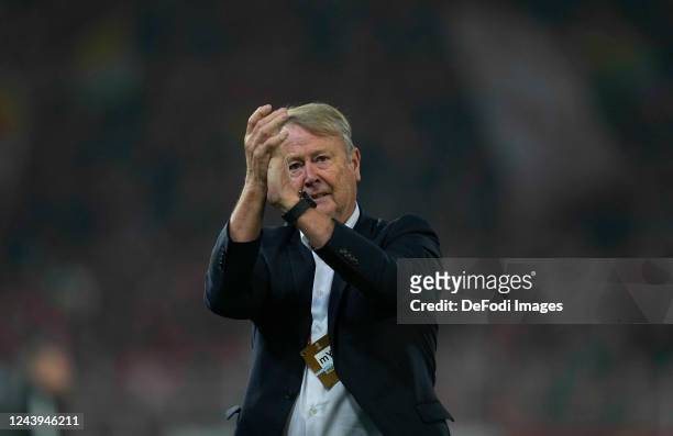 Aage Hareide of Malmo FF looks on after the UEFA Europa League group D match between 1. FC Union Berlin and Malmo FF at Stadion an der alten...