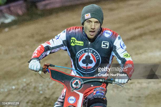 Robert Lambert on the parade lap during the SGB Premiership Grand Final 2nd Leg between Sheffield Tigers and Belle Vue Aces at Owlerton Stadium,...