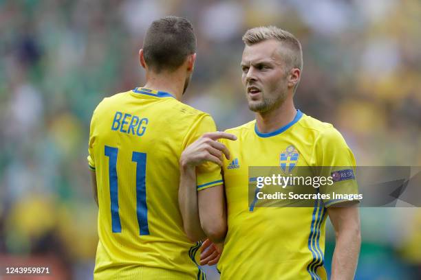 Marcus Berg of Sweden, Sebastian Larsson of Sweden during the EURO match between Republic of Ireland v Sweden on June 13, 2016