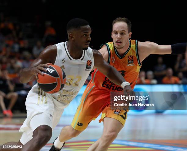 Retin Obasohan, #32 of LDLC Asvel Villeurbanne in action during the 2022/2023 Turkish Airlines EuroLeague Regular Season Round 2 match between...