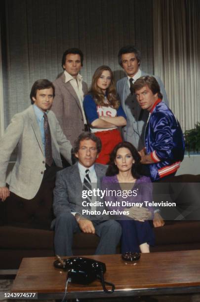 Los Angeles, CA Stuart Damon, Robin Mattson, John Gabriel, Robert S Woods, Peter Bergman, Barry Newman, Suzanne Pleshette promotional photo for the...