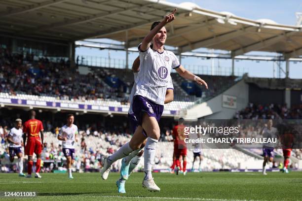 Toulouse's Dutch midfielder Branco van den Boomen celebrates after scoring a goal during the French L1 football match between Toulouse FC and SCO...