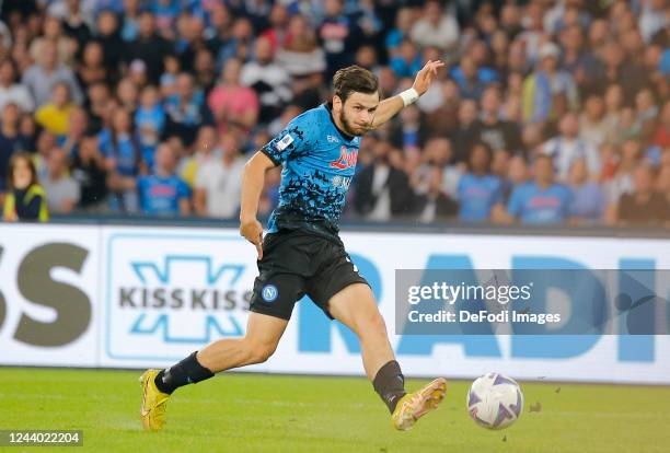 Khvicha Kvaratskhelia of SSC Napoli controls the ball during the Serie A match between SSC Napoli and Bologna FC at Stadio Diego Armando Maradona on...