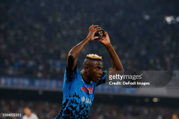 Victor Osimhen of SSC Napoli celebrates after scoring his team's third goal during the Serie A match between SSC Napoli and Bologna FC at Stadio...