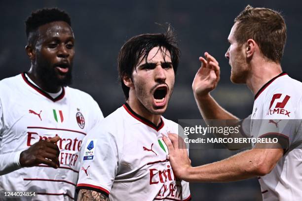 Milan's Italian midfielder Sandro Tonali celebrates after scoring his side's second goal during the Italian Serie A football match between Hellas...