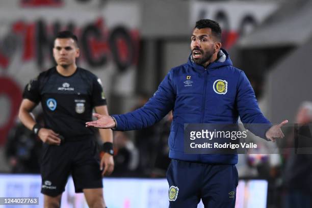 Carlos Tevez head coach of Rosario Central gestures during a match between River Plate and Rosario Central as part of Liga Profesional 2022 at...