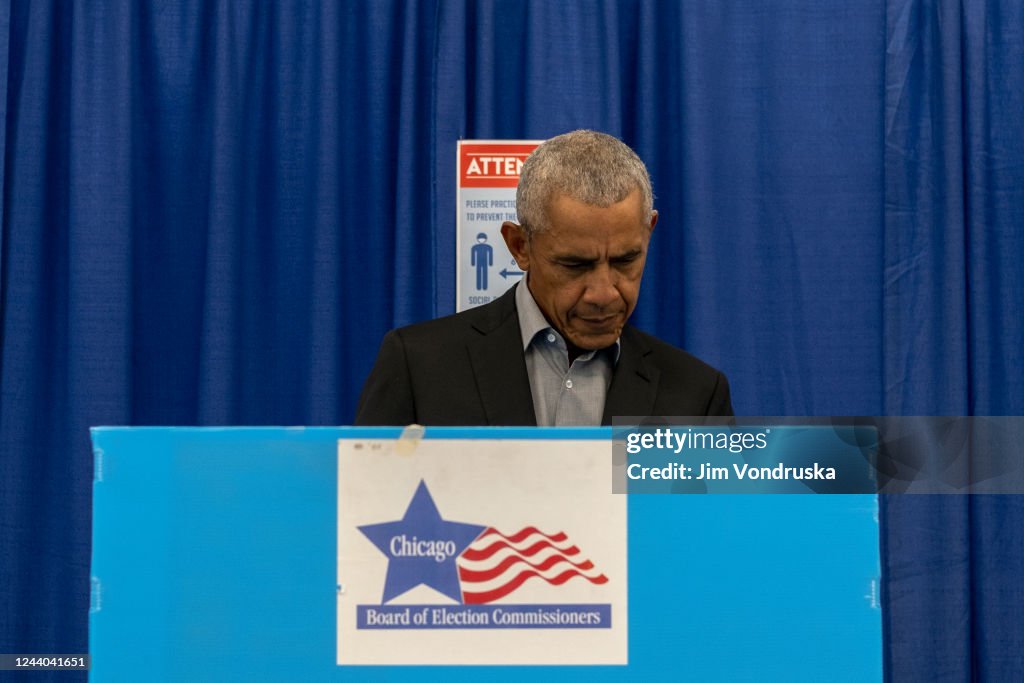 Barack And Michelle Obama Cast Their Votes In The Illinois Midterm Election