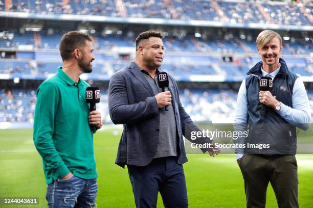 David Villa, Ronaldo Nazario, Jose Maria Gutierrez Guti during the La Liga Santander match between Real Madrid v FC Barcelona at the Estadio Santiago...