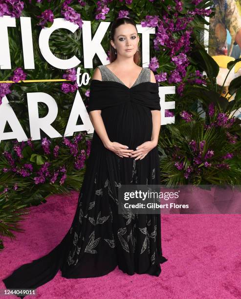 Billie Lourd at "Ticket to Paradise" premiere held at the Regency Village Theatre on October 17, 2022 in Los Angeles, California.