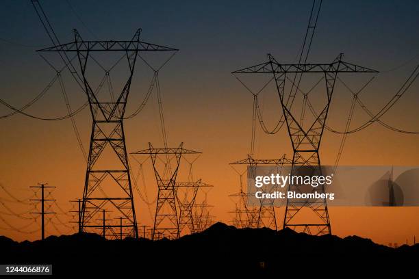 Power transmission towers outside the Crimson Battery Energy Storage Project in Blythe, California, US, on Tuesday, Oct. 18, 2022. Axium...