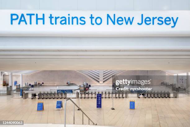 18 Wtc Path Station Sign Stock Photos, High-Res Pictures, and Images ...