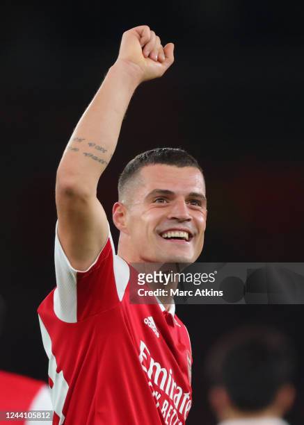Granit Xhaka of Arsenal celebrates scoring the 1st goal during the UEFA Europa League group A match between Arsenal FC and PSV Eindhoven at Emirates...