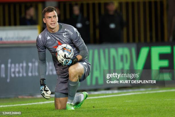 Cercle's goalkeeper Radoslaw Majecki stops a penalty during a soccer match between Cercle Brugge and Sporting Charleroi, Friday 21 October 2022 in...