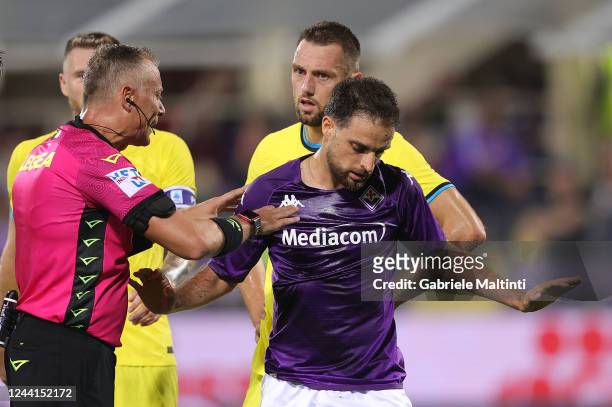 Paolo Valeri referee gestures and Giacomo Bonaventura of ACF Fiorentina reacts during the Serie A match between ACF Fiorentina and FC Internazionale...