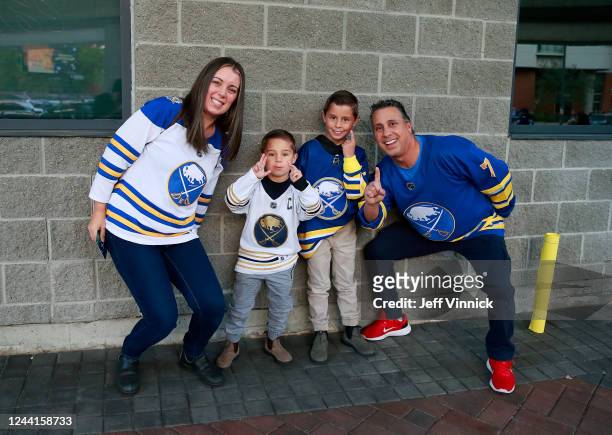 Family of Buffalo Sabres fans pose before the Sabres NHL game against the Vancouver Canucks at Rogers Arena October 22, 2022 in Vancouver, British...