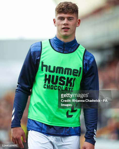 Millwall's Charlie Cresswell warming up on the touchline during the Sky Bet Championship match at The Den, London. Picture date: Saturday October 22,...