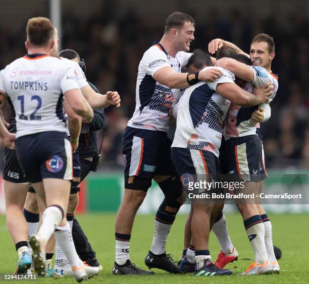 Saracens celebrate at the final whistle during the Gallagher Premiership Rugby match between Exeter Chiefs and Saracens at Sandy Park on October 22,...