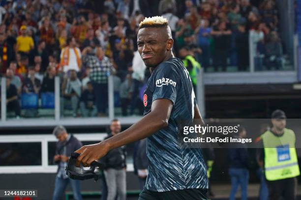 Victor Osimhen of SSC Napoli celebrates after scoring his team's first goal during the Serie A match between AS Roma and SSC Napoli at Stadio...