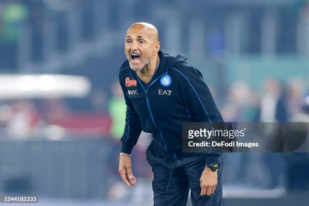 Head coach Luciano Spalletti of SSC Napoli yells during the Serie A match between AS Roma and SSC Napoli at Stadio Olimpico on October 23, 2022 in...