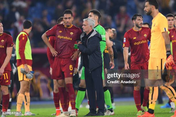 October 23 : Head Coach Jose Mourinho of AS Roma and his players during Italian Serie A soccer match between AS Roma and SSC Napoli at Stadio...