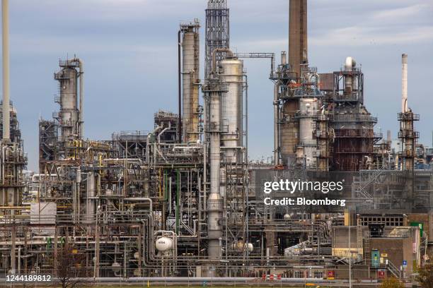 81 Pernis Refinery Stock Photos, High-Res Pictures, and Images - Getty ...