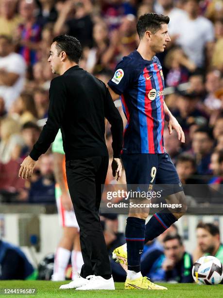 Coach Xavi Hernandez of FC Barcelona, Robert Lewandowski of FC Barcelona during the La Liga Santander match between FC Barcelona v Athletic de Bilbao...