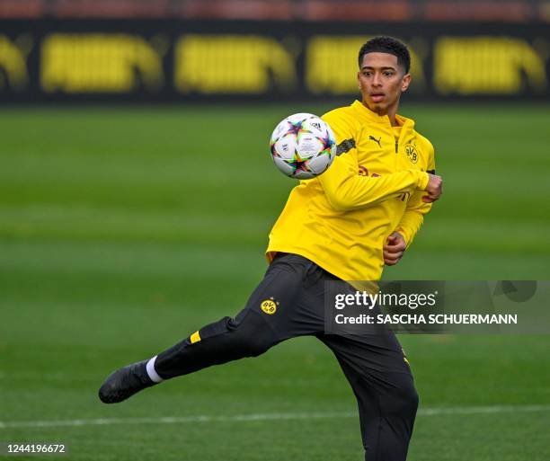 Dortmund's English midfielder Jude Bellingham takes part in a training session on the eve of the UEFA Champions League group G football match BVB...