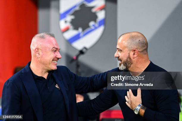 Massimiliano Alvini head coach of Cremonese greets Dejan Stankovic head coach of Sampdoria prior to kick-off in the Serie A match between US...