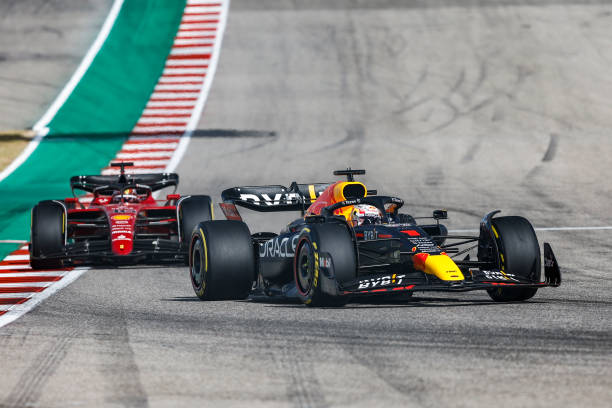 F1 Grand Prix Of USA01 Max Verstappen, Oracle Red Bull Racing, RB18, action 16 Charles Leclerc, Scuderia Ferrari, F1-75, action during the F1 Grand Prix of United States of America USA at Circuit of The Americas from October 20th to 23rd, 2022 in Austin, Texas.