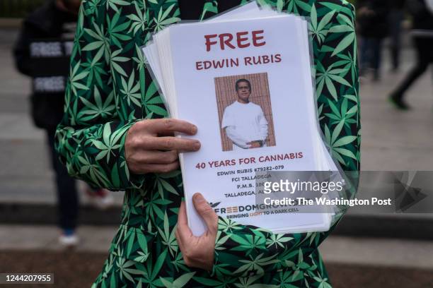 Protesters gathered in front of the White House to demand the release of all people incarcerated for cannabis related offenses on October 24, 2022 in...