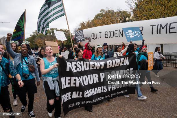 Protesters carried a giant inflatable joint in front of the White House to demand the release of all people incarcerated for cannabis related...