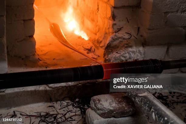 Bangle Making Bangle Maker Photos and Premium High Res Pictures - Getty Images