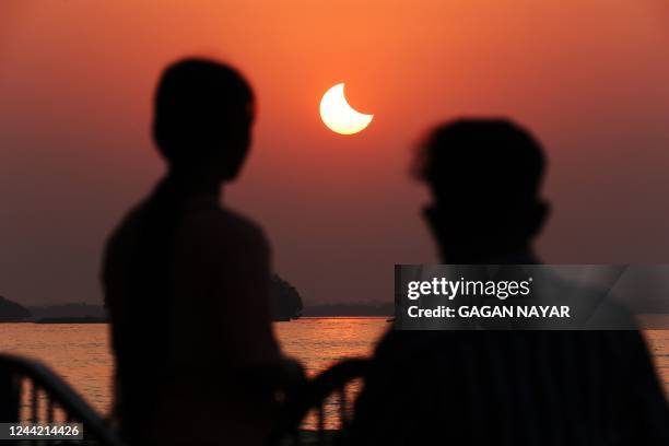 Partail Sun 27,212 Partial Sun Stock Photos, High-Res Pictures, and Images - Getty ...