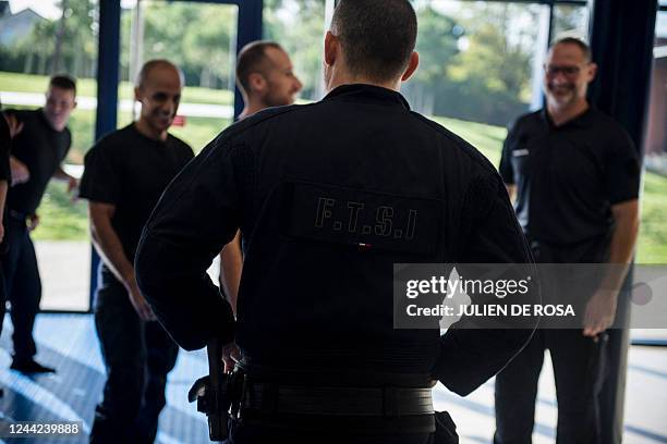 Police Getting Trained Police Training Center Photos and Premium High Res Pictures - Getty Images