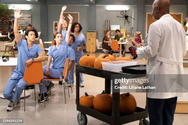 Haunted Its Halloween night at Grey Sloan Memorial. Meredith and Nick try to spend some alone time together; Levi is stressed due to overworking, and...