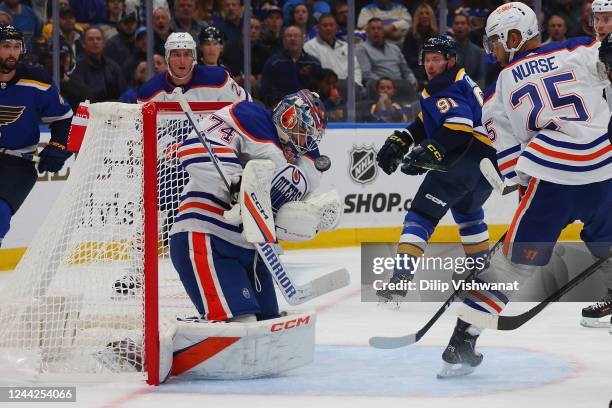 Stuart Skinner of the Edmonton Oilers makes a save against the St. Louis Blues during the first period at Enterprise Center on October 26, 2022 in St...