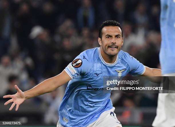 Lazio's Spanish forward Pedro celebrates after scoring during the UEFA Europa League Group F football match between Lazio and Midtjylland at the...