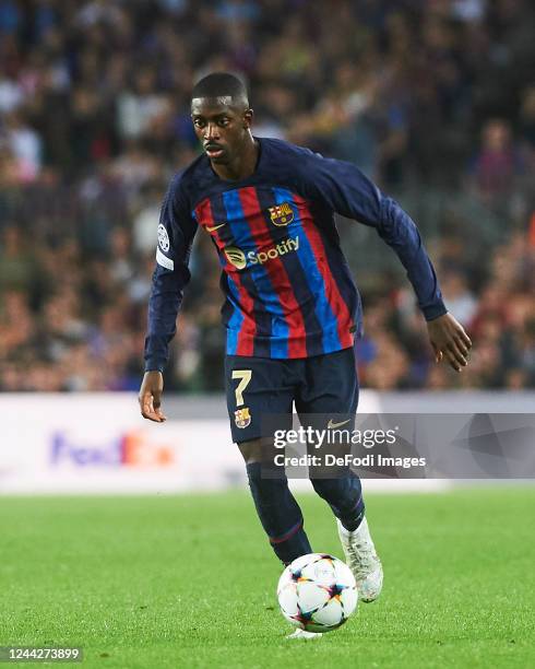 Ousmane Dembele of FC Barcelona controls the ball during the UEFA Champions League group C match between FC Barcelona and FC Bayern München at...