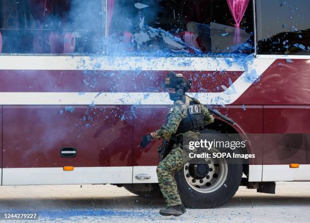 South Korean Army anti-terror team members participate during a national comprehensive counter-terrorism training. The drill comes amid international...