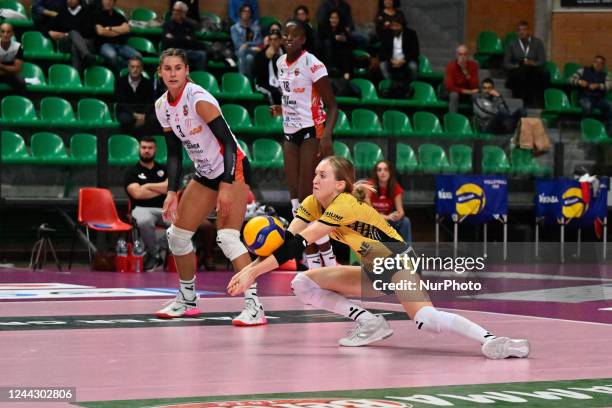 Danielle Drews Lara Caravello during the Volleyball Italian Serie A1 Women match Cuneo Granda Volley vs Reale Mutua Fenera Chieri 76 on October 27,...