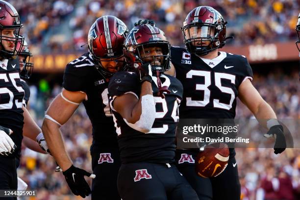 Mohamed Ibrahim of the Minnesota Golden Gophers celebrates his rushing touchdown against the Rutgers Scarlet Knights in the second quarter of the...