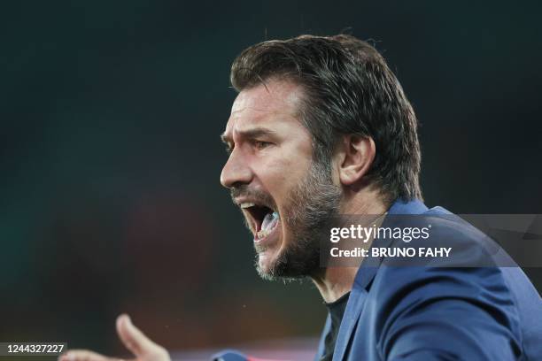 Club's head coach Carl Hoefkens pictured during a soccer match between Club Brugge KV and KV Oostende, Saturday 29 October 2022 in Brugge, on day 15...