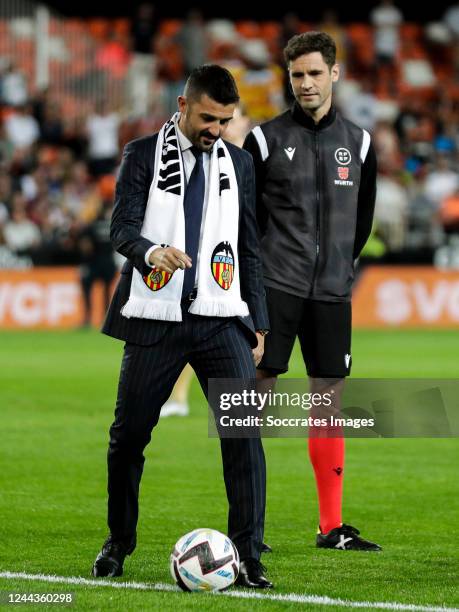 David Villa during the La Liga Santander match between Valencia v FC Barcelona at the Estadio de Mestalla on October 29, 2022 in Valencia Spain