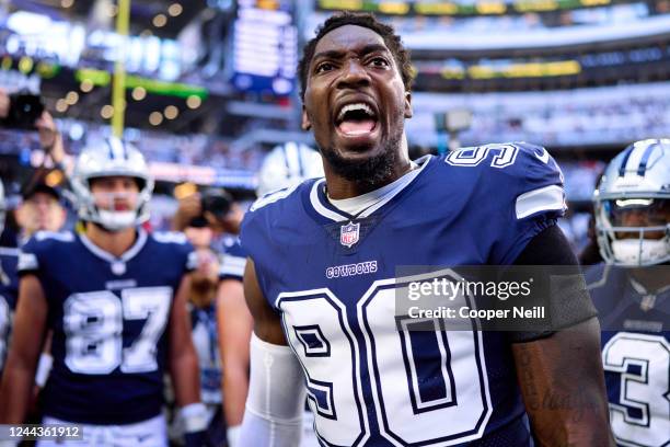 DeMarcus Lawrence of the Dallas Cowboys speaks to his team before kickoff against the Chicago Bears at AT&T Stadium on October 30, 2022 in Arlington,...