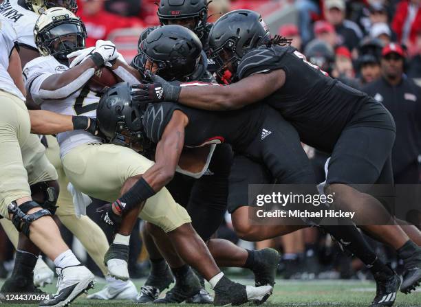 Cardinal Demons 1,802 Louisville V Wake Forest Stock Photos, High-Res Pictures, and ...