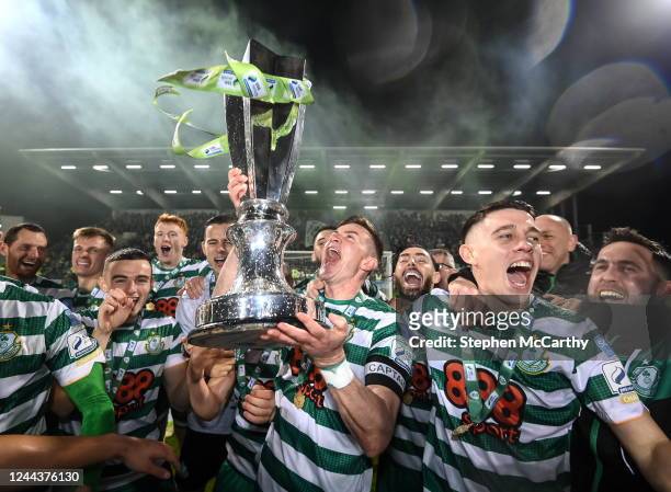Dublin , Ireland - 30 October 2022; Shamrock Rovers captain Ronan Finn and team-mates celebrate with the SSE Airtricity League Premier Division...