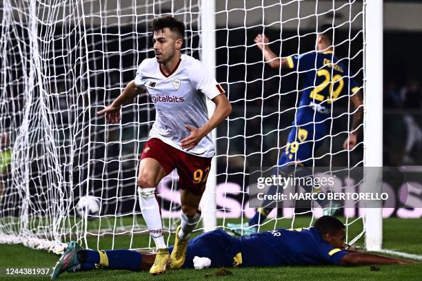 Romas Italian forward Stephan El Shaarawy celebrates after he scored a third goal for his team during the Italian Serie A football match between...