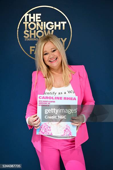 Caroline Rhea Hit Comedian Caroline Rhea poses backstage on Monday, October 31, 2022 ...